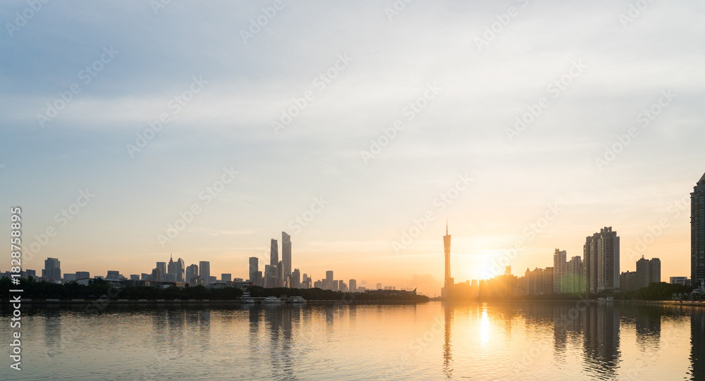 Naklejka premium Sunrise over the Guangzhou skyline, China