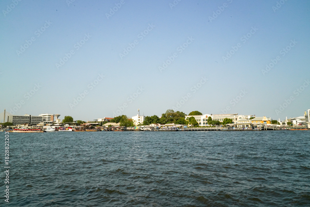 Fototapeta premium Wat Arun Ratchawararam Ratchawaramahawihan
