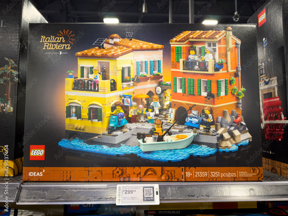 Obraz premium Lego Ideas Italian Riviera Building Set Display
