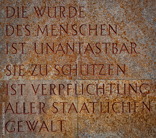 Die Würde des Menschen ist unantastbar