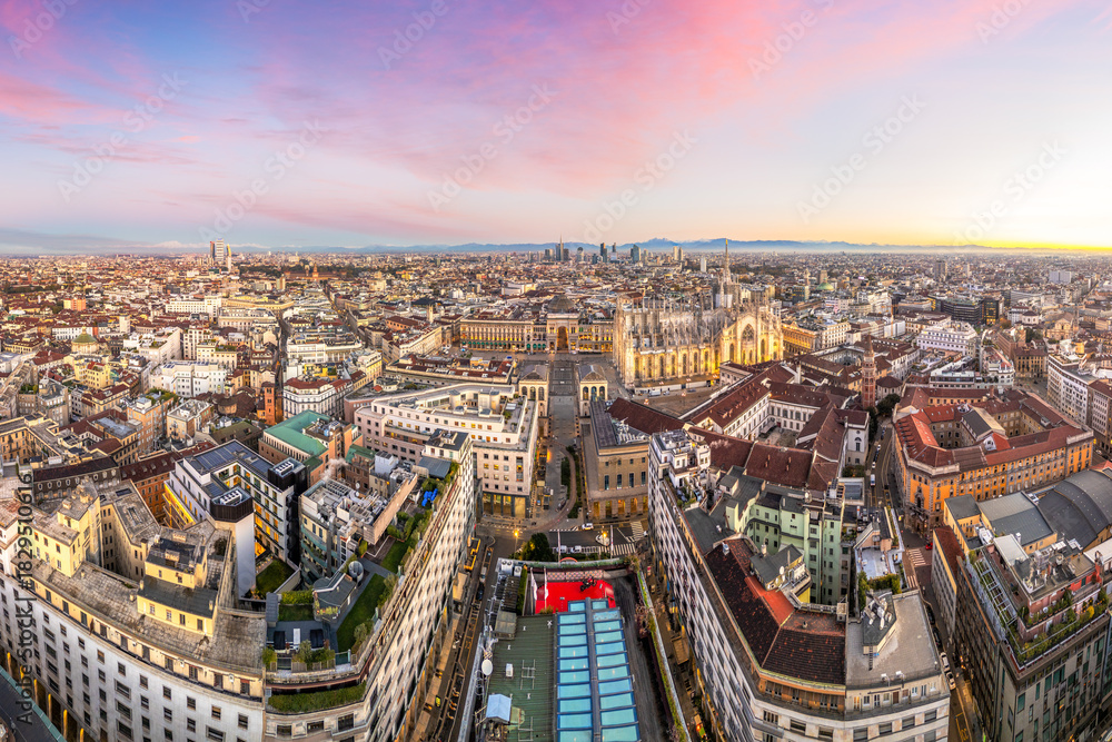 Obraz premium Milan, Italy Cityscape from Above 1802