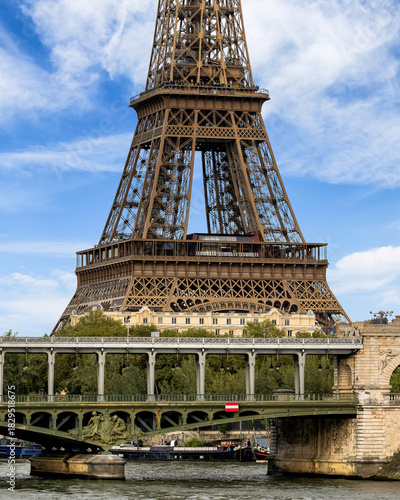 Beautifull close up of the Eiffel Tower in Paris
