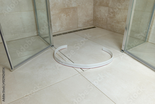 Shower box open door with a silicone barrier