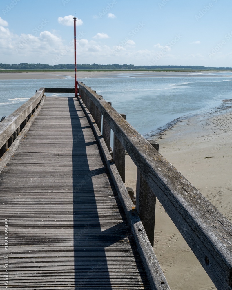 Fototapeta premium wooden jetty on the north sea coast