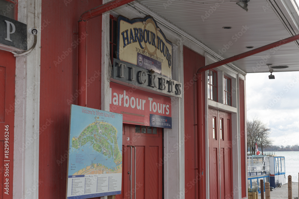 Obraz premium off season: Toronto Harbour Tours located at 145 Queens Quay W