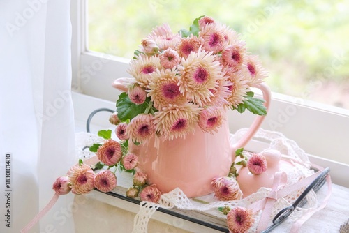 wedding cake with roses