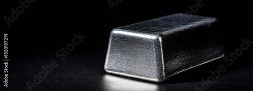 a plain silver ingot on Velvet, black theme