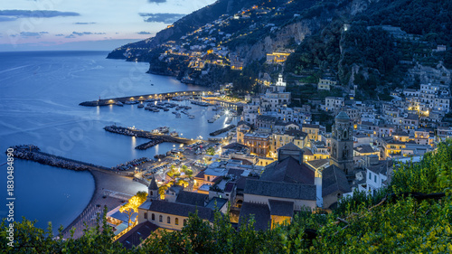 Fototapeta Naklejka Na Ścianę i Meble -  Amalfi - Amalfi coast - The cityscape with the coast at dusk.