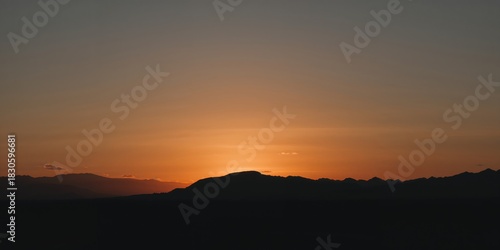 Wallpaper Mural Neurosurgeons conducting brain tumor removal in an operating room, focused on precision and patient safety Torontodigital.ca
