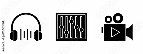  icon set. Vector symbol. Illustration of audio and video. Audio and video. Vector illustration. Stock vector.