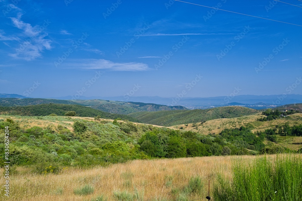 Fototapeta premium 경관, sky, 네이처, 마운튼, 목초, 고개, 구름, 들판