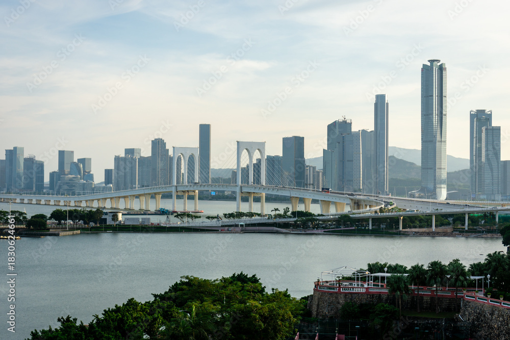 Fototapeta premium Macau harbour bridge and skyline