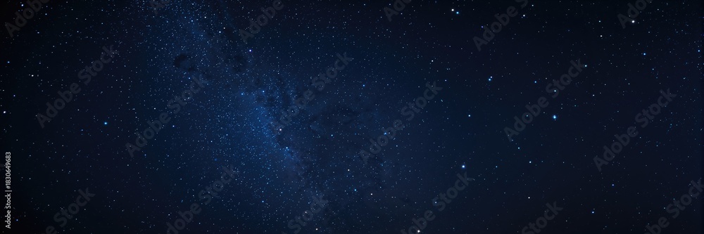 Obraz premium Night sky with dim stars, emphasizing atmospheric lighting for background use