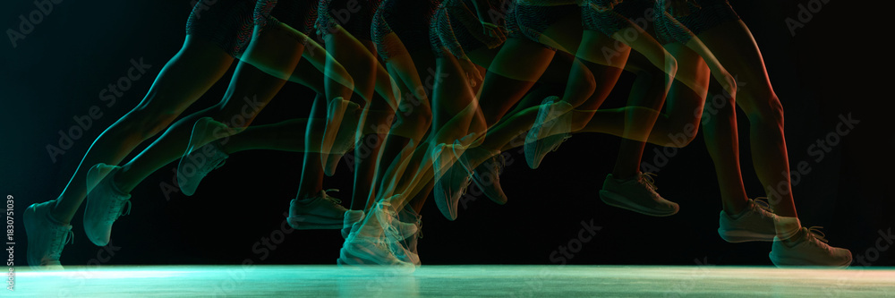 Naklejka premium Dynamic runner motion trail with multicolor neon shift. Concept of speed analytics, athletic technique studies, performance tracking, and modern sports-science visuals full of kinetic energy. Banner