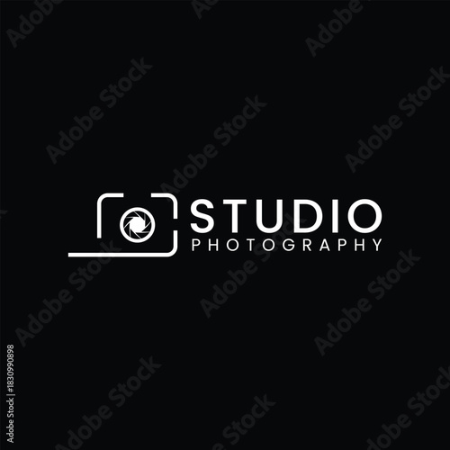 Studio Photographer Logo vector. Minimalist photography logo concept - Creative Photography Logo.