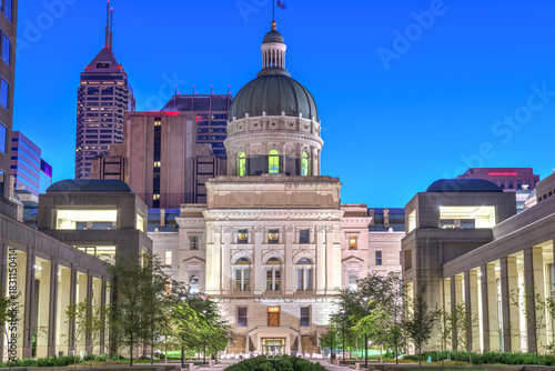 фотографія Indiana State Capitol Building in Indianapolis, Indiana, USA 1989