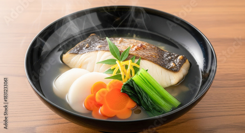 雑煮スープ｜焼き魚・餅・人参・青菜・柚子皮入りの和風だし