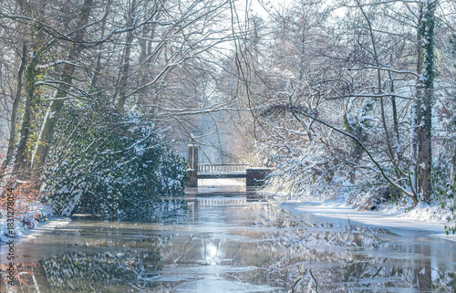 Fluss Dinkel im Winter