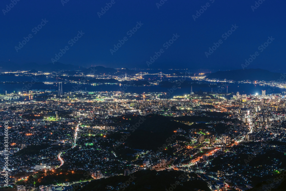 Fototapeta premium night view of the japan city 