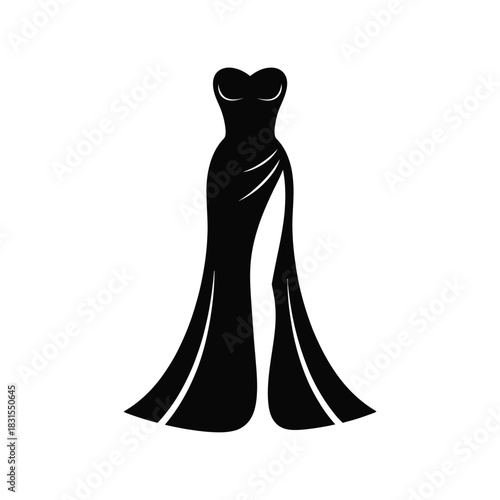 Elegant black strapless evening gown with high slit