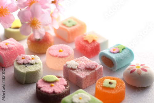 Quadro su tela 季節を感じるカラフルな和菓子の集合写真