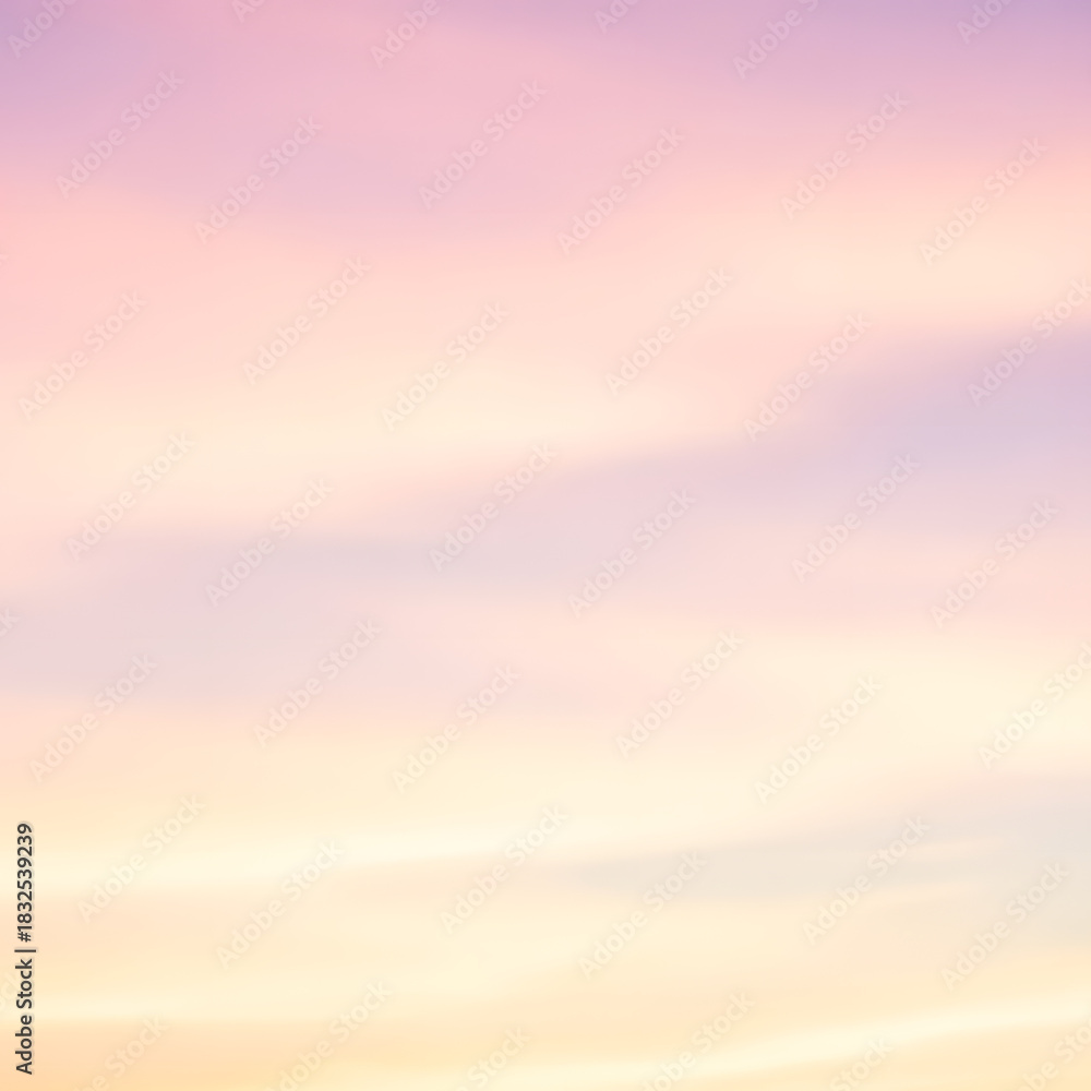 Fototapeta premium Soft pastel gradient sky background with shades of purple and yellow, perfect for design and calming aesthetics