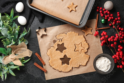 Baking tray with gingerbrea...