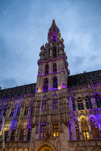 Brussels Town Hall Tower Illuminated at Dusk – Grand Place