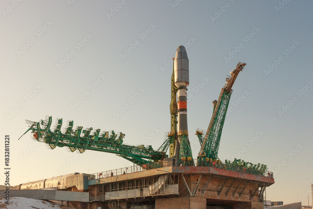 Obraz premium The launch of a space rocket from the launch pad.