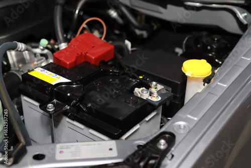 Wallpaper Mural The electric battery is dead and the car won't start Torontodigital.ca