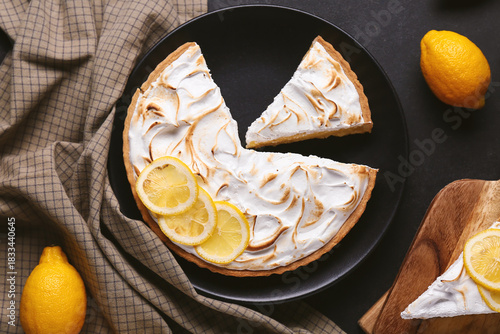 Delicious lemon meringue pi...