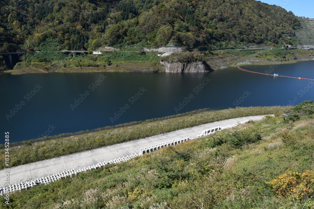 Fototapeta premium 寒河江ダム（ダム湖百選）山形県最大のダム