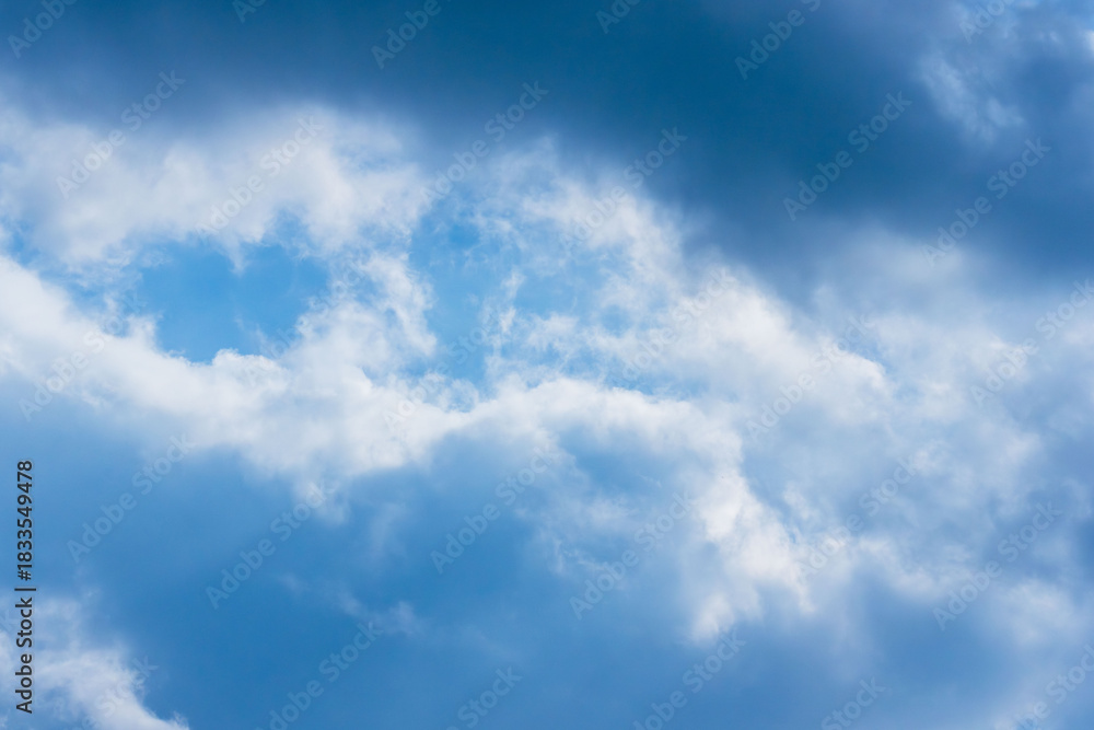 Naklejka premium 初冬の空 印象的な雲の輝き05