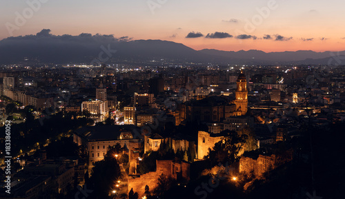 Ciudad de Málaga por la noche