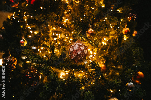 christmas tree decorations