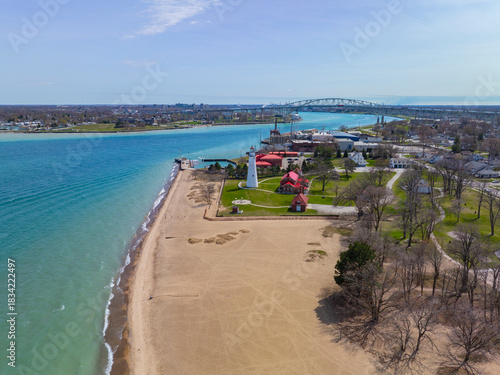 Fotografía Fort Gratiot Lighthouse aerial view at the entrance to the St