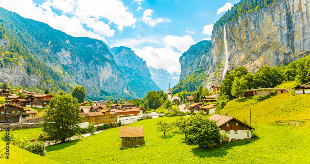 Naklejka premium Beautiful Alpine nature in Swiss Alps