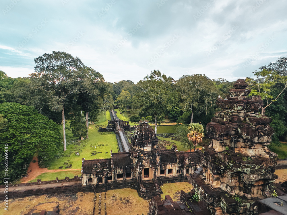 Fototapeta premium Angkor Thom s Baphuon Temple From Above With Galleries, Moat And Forest