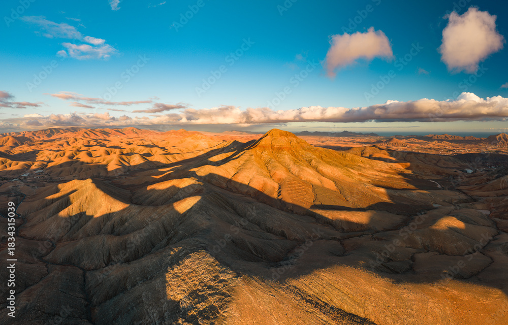Fototapeta premium The Jandía Natural Park and Montaña Cardón Natural Monument in Fuerteventura, Canary Islands, Spain