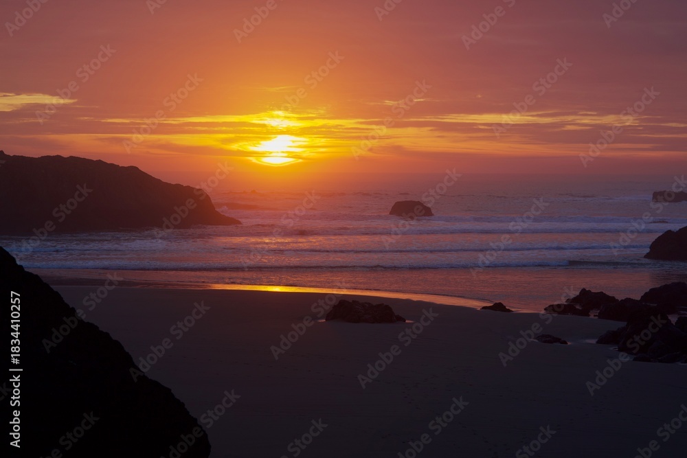 Obraz premium sunset at the beach