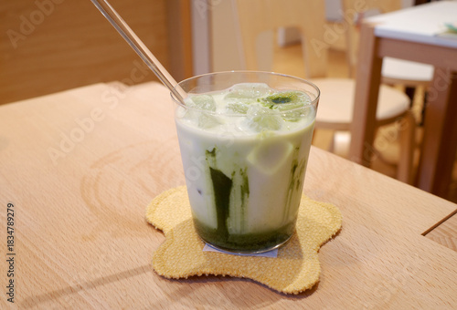 korea matcha latte tea cold drink cafe glass
