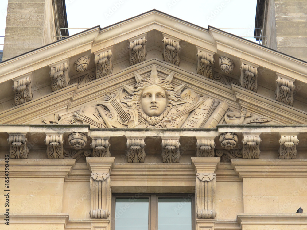 Fototapeta premium detail of the facade of the Louvre