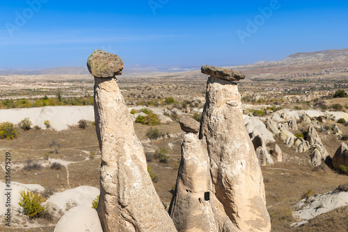 トルコカッパドキアの3姉妹の岩