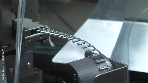 Automated Machine Conveying a Series of Products