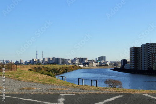日本　秋の荒川