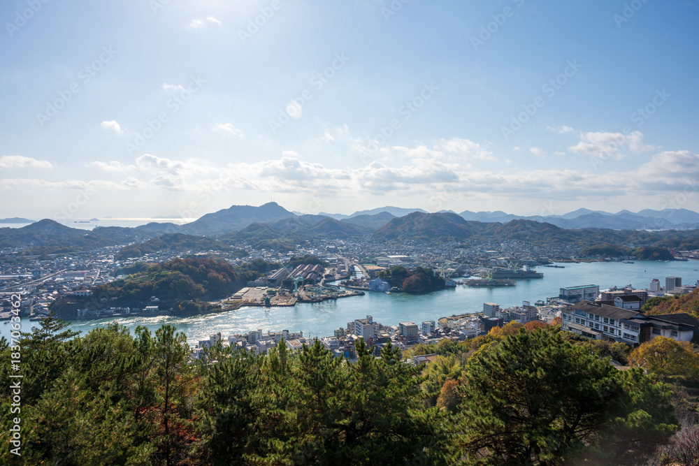 Fototapeta premium 日本の広島県尾道市のとても美しい風景