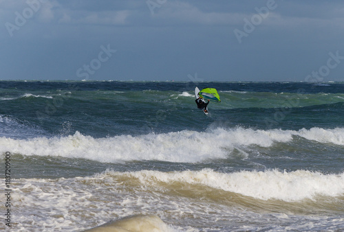 windsurf dans la tempête