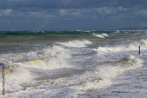 mer déchainée pendant la tempête