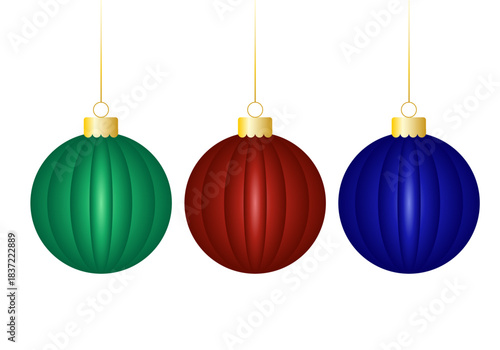 Tres bolas de navidad con textura acanalada en colores rojo, verde y azul sobre fondo blanco