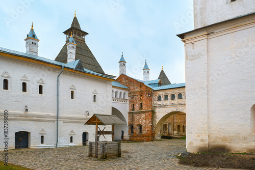 View of the inner courtyard of the Rostov Kremlin. An ancient well in the Kremlin courtyard.